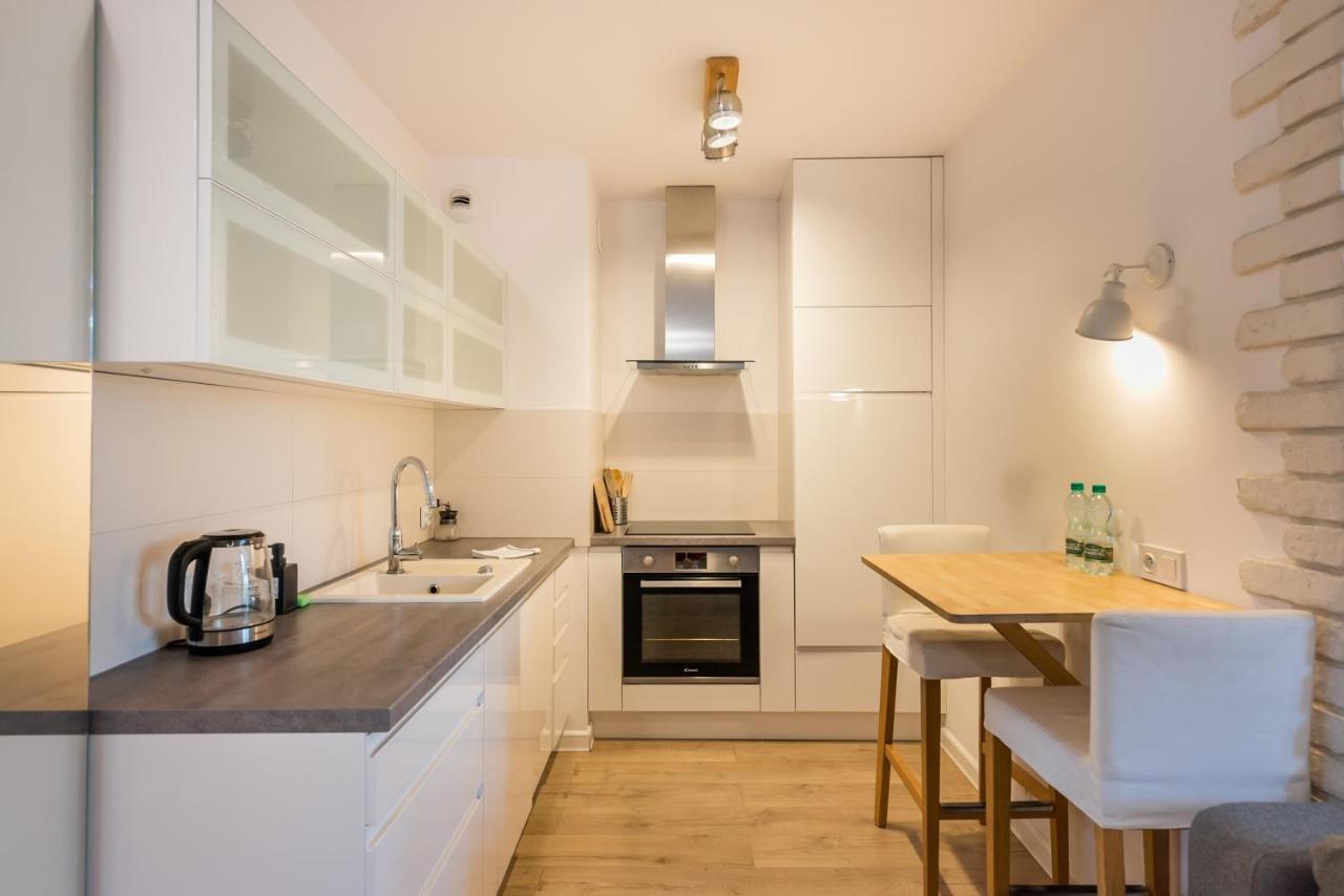 Służew Manhattan Place Apartment Warszawa Zewnętrze zdjęcie