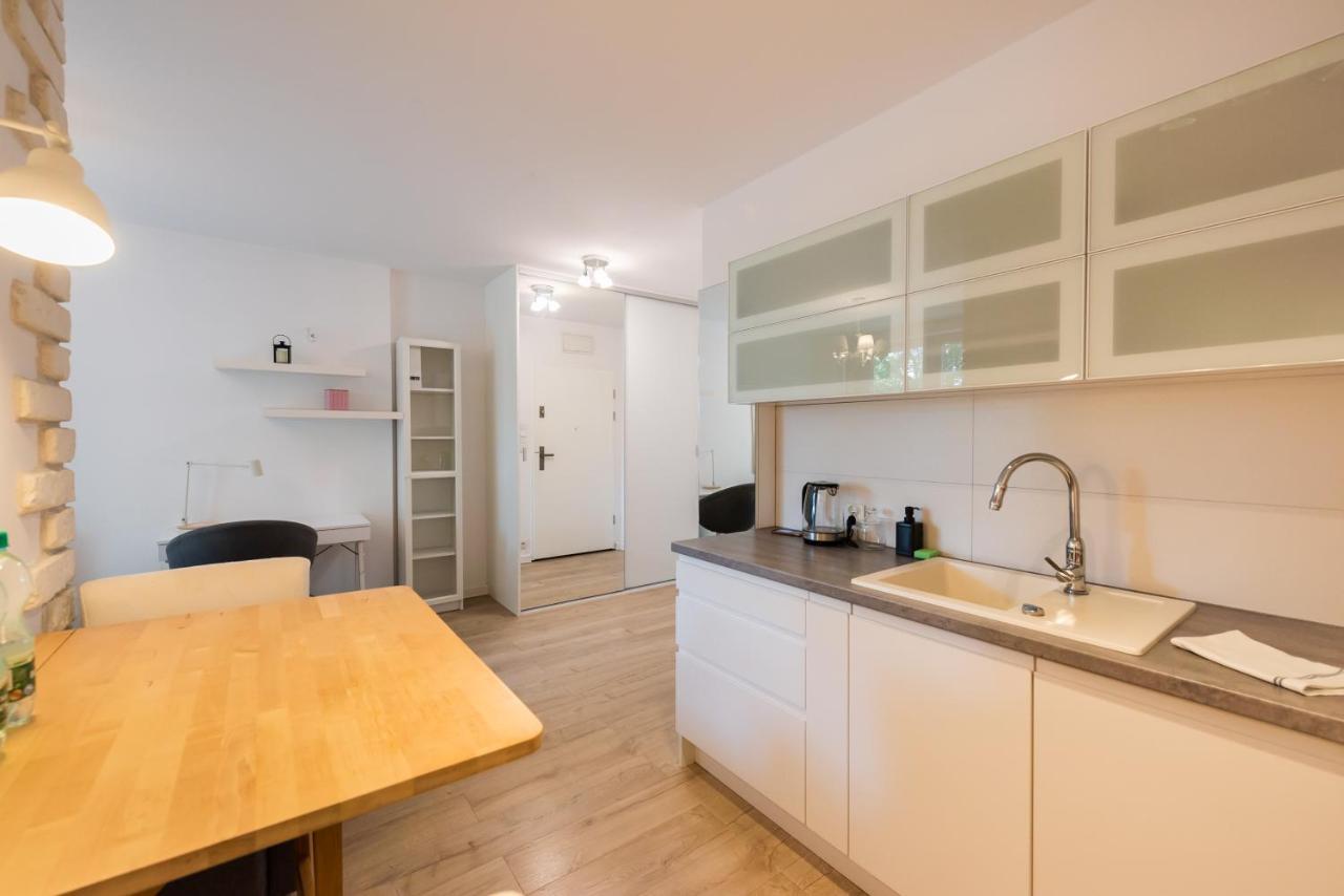 Służew Manhattan Place Apartment Warszawa Zewnętrze zdjęcie