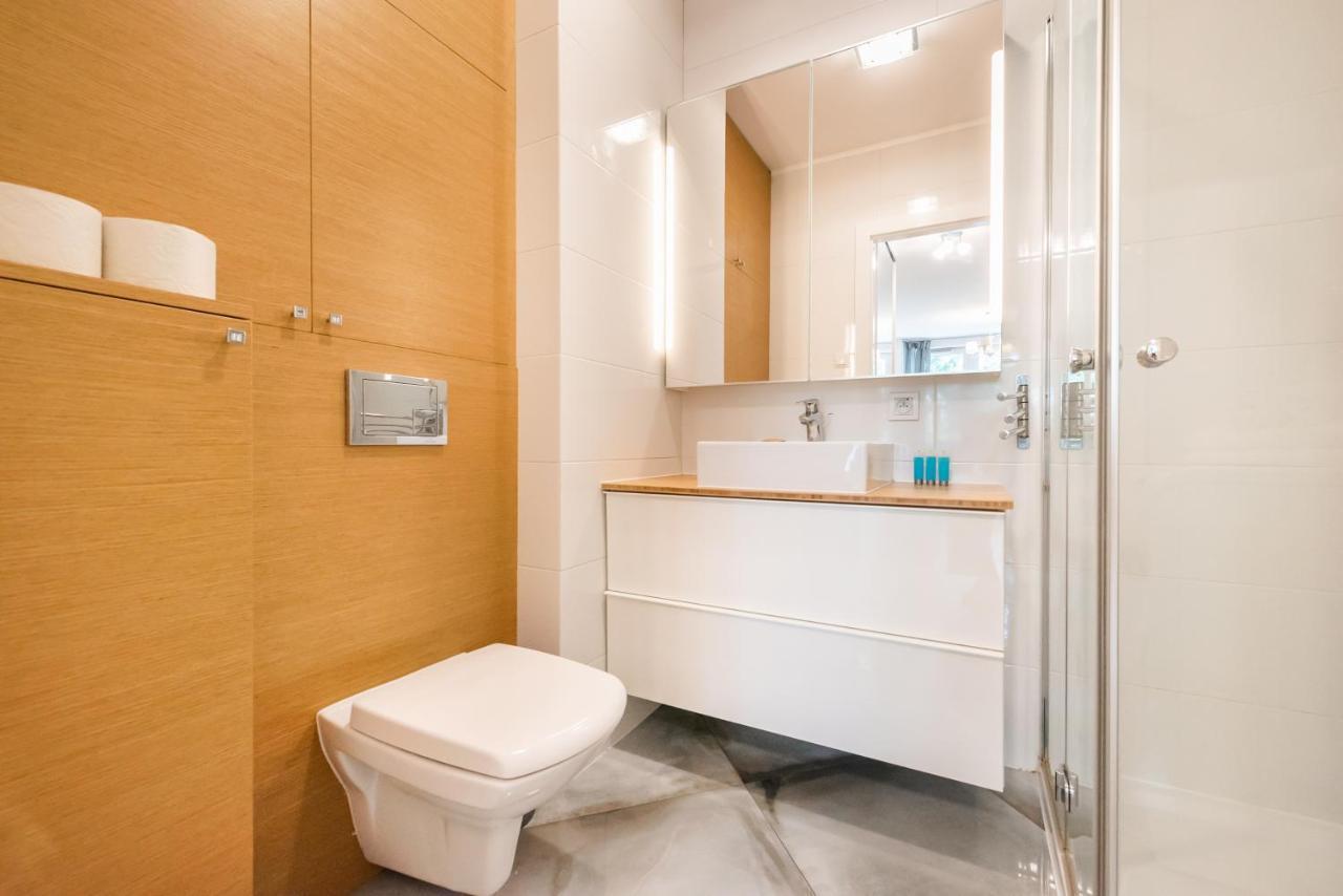 Służew Manhattan Place Apartment Warszawa Zewnętrze zdjęcie